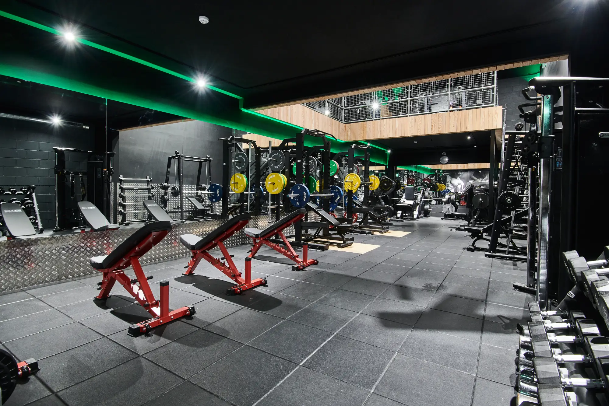 Dynamic Lighting Design for Body Focus Fitness, Bristol